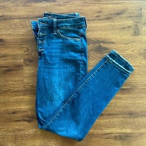 Universal Thread Jeans